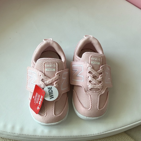 New Balance
Kids' New-B First Sneaker - Picture 3 of 3